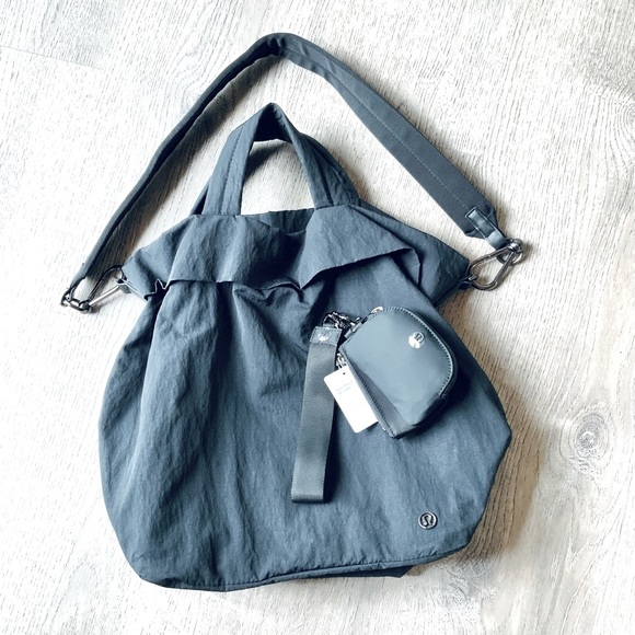 lululemon athletica Handbags - Lululemon Athletica On My Level Tote & Dual Pouch Wristlet